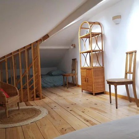 Hébergement de vacances Maisonnette De Charme à 10min De Fontainebleau *