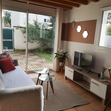 Maisonnette De Charme à 10min De Fontainebleau *